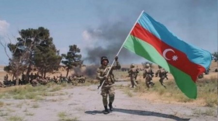 Azerbaycan'dan Ermenistan'a bir kez daha bar teklifi