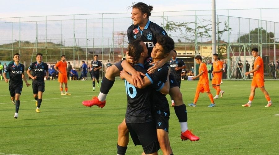 U19 Trabzonspor, Medipol Baakehir'i 2-0 Malup Etti