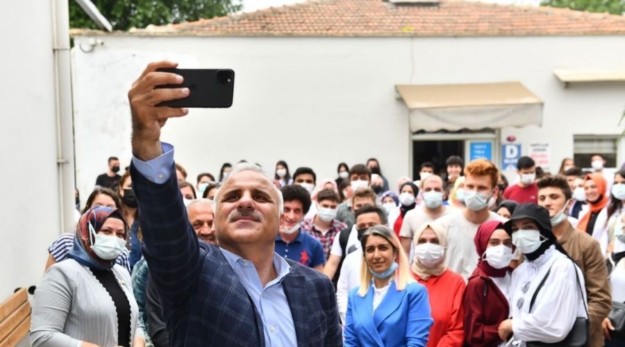 BAŞKAN ZORLUOĞLU YKS’YE GİRECEK ÖĞRENCİLERE BAŞARILAR DİLEDİ