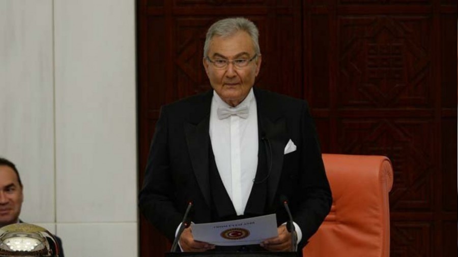Deniz Baykal hayatn kaybetti