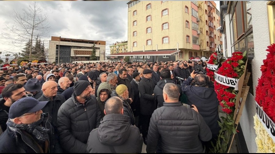 Hac�saliho�lu son yolculu�una u�urland�