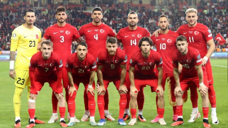 Trkiye Letonya'y rahat geti! EURO 2024 biletini kapt