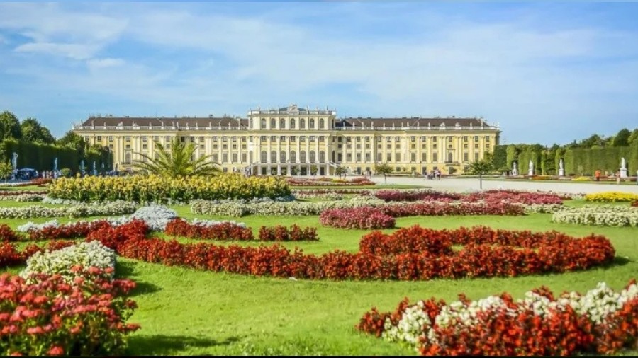 Sch�nbrunn Saray�: Avusturya'n�n en �ok ziyaret edilen saray�