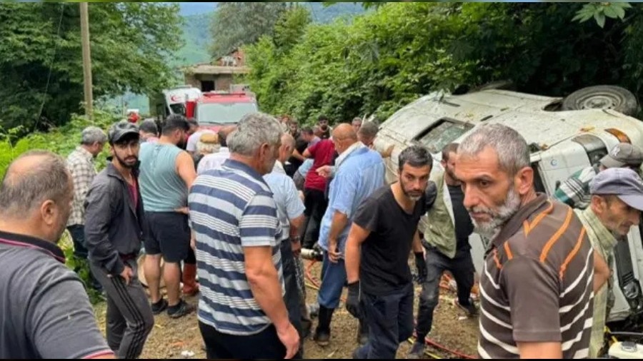 Rizede Korkun Kaza! 2 l 3 Yaral