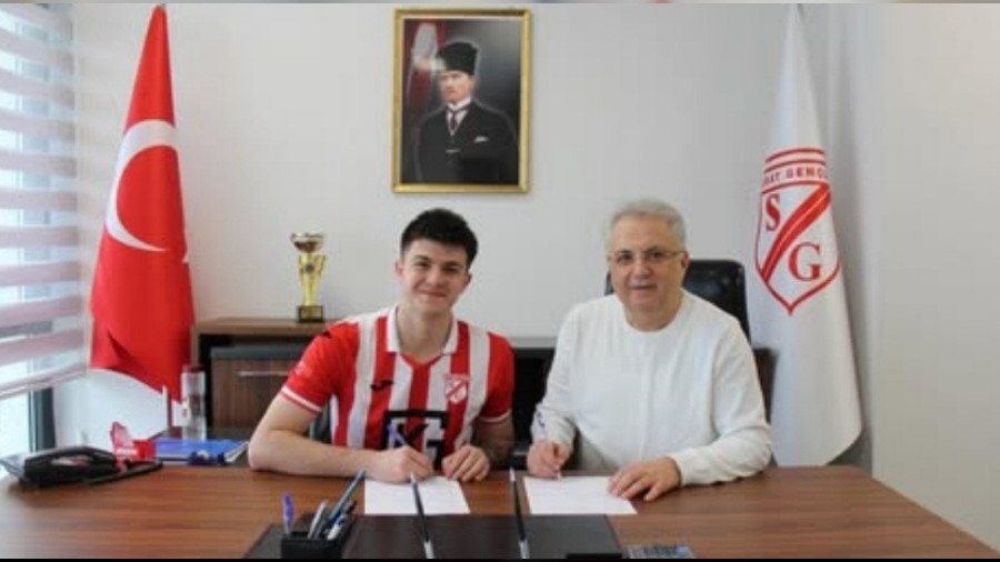 Sebat Gençlikspor Fenerbahçe'nin Kalecisi ile Sözleşme İmzaladı