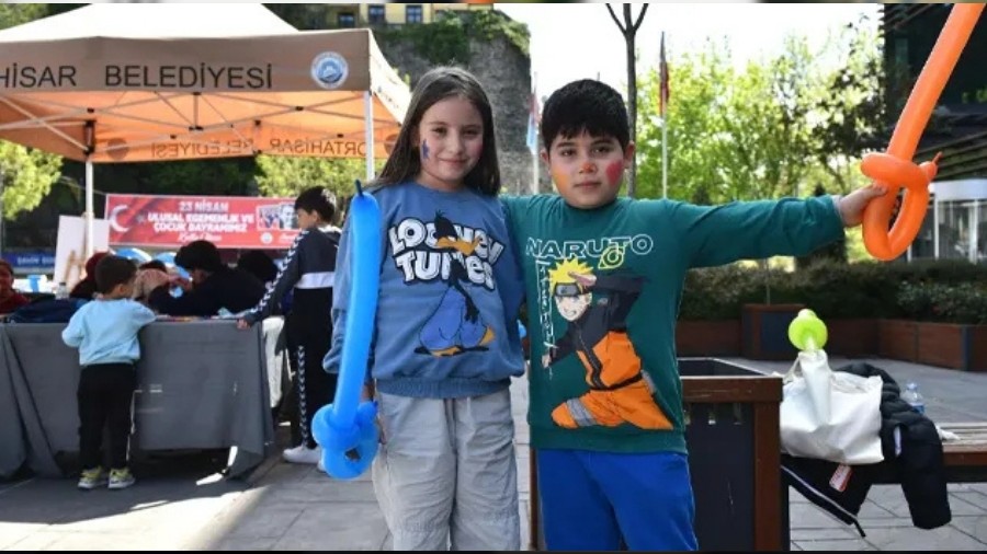 Trabzonda 23 Nisan cokusu 10 gn srd! ocuklarmz gnllerince elendi