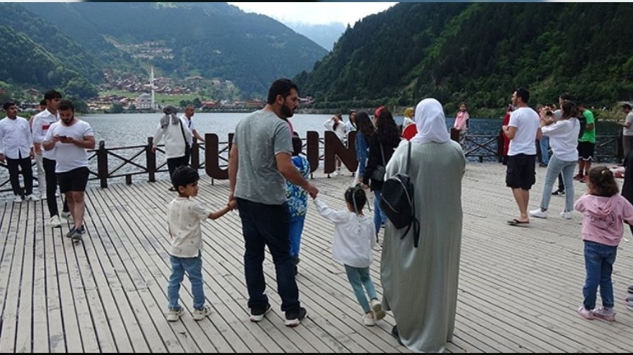 Trabzon Uzungl'de turist says artt konaklama azald